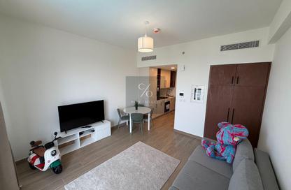Apartment - Studio - 1 Bathroom for rent in Holland Gardens - Town Square - Dubai