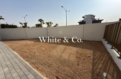 Townhouse - 4 - 4 for rent in Verona - Damac Hills 2 - Dubai Townhouse - 4 - 4 for rent in Verona - Damac Hills 2 - Dubai