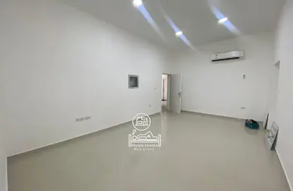 شقة - 3 غرف نوم - 3 حمامات للايجار في مدينة محمد بن زايد - أبوظبي