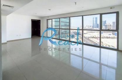 Apartment - 1 Bedroom - 2 Bathrooms for rent in RAK Tower - Marina Square - Al Reem Island - Abu Dhabi