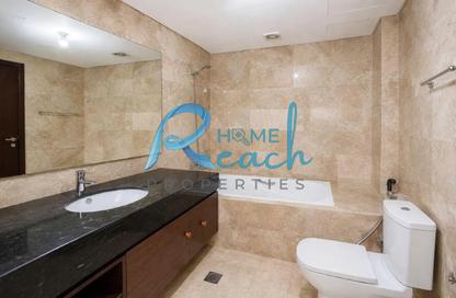 Apartment - 1 Bedroom - 1 Bathroom for rent in RAK Tower - Marina Square - Al Reem Island - Abu Dhabi
