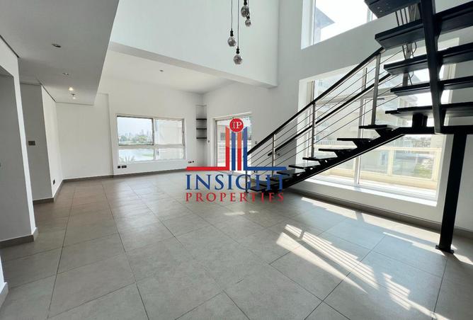 PARTIAL LAKE | 3 BR+M+S | READY TO MOVE photo 3