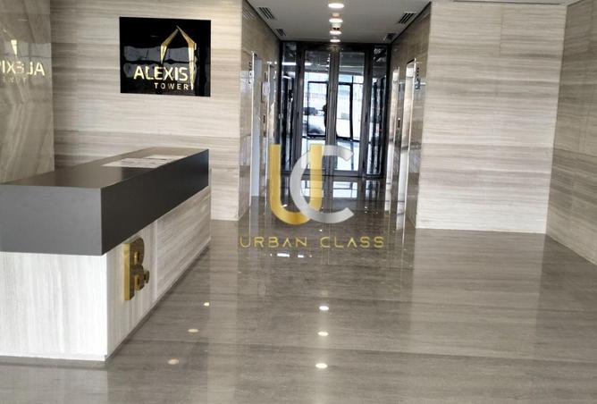 77390477 - Property Image 2