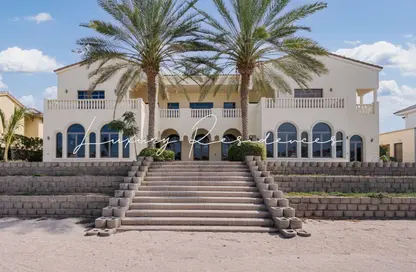 Villa - 6 Bedrooms - 7 Bathrooms for sale in Signature Villas Frond A - Signature Villas - Palm Jumeirah - Dubai