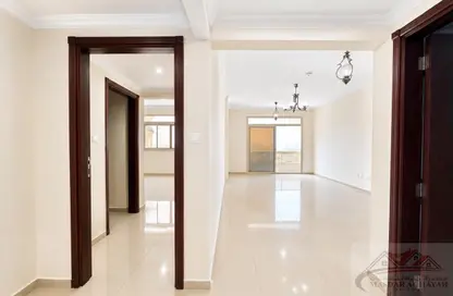 Apartment - 1 Bedroom - 2 Bathrooms for rent in Muwaileh 29 Building - Muwaileh - Sharjah