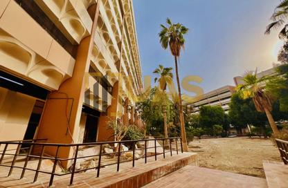 Apartment - 3 Bedrooms - 4 Bathrooms for rent in Zabeel Building - Al Karama - Dubai Apartment - 3 Bedrooms - 4 Bathrooms for rent in Zabeel Building - Al Karama - Dubai