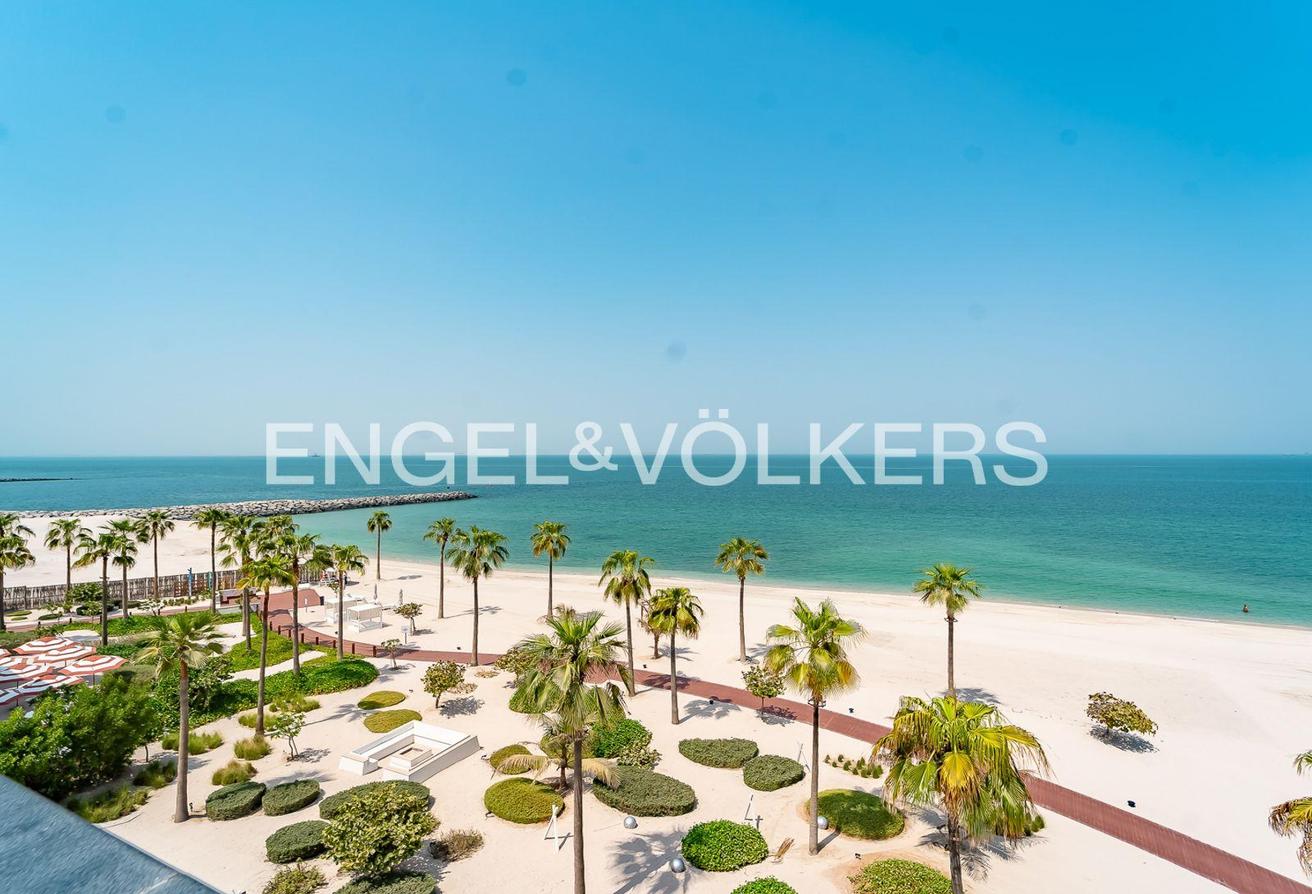 Private Beach and Pool | 5* Luxury | Hotel Living photo 25