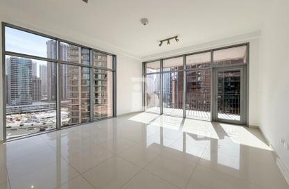 Apartment - 1 Bedroom - 2 Bathrooms for rent in Boulevard Crescent Tower 1 - BLVD Crescent - Downtown Dubai - Dubai