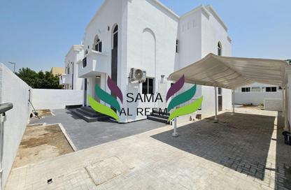 Villa - 4 Bedrooms - 5 Bathrooms for rent in Jumeirah 3 Villas - Jumeirah 3 - Jumeirah - Dubai