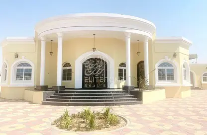 فيلا - 3 غرف نوم - 4 حمامات للبيع في الضاحية 19 - النوف - الشارقة