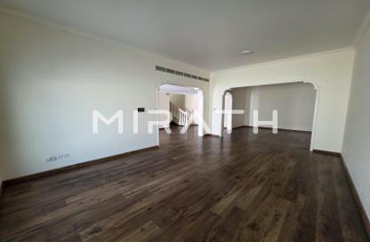 Villa - 4 - 5 for rent in Umm Suqeim 1 Villas - Umm Suqeim 1 - Umm Suqeim - Dubai
