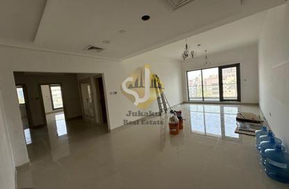 Apartment - 3 Bedrooms - 3 Bathrooms for rent in Lulu Building 2 - Umm Hurair 1 - Umm Hurair - Bur Dubai - Dubai Apartment - 3 Bedrooms - 3 Bathrooms for rent in Lulu Building 2 - Umm Hurair 1 - Umm Hurair - Bur Dubai - Dubai