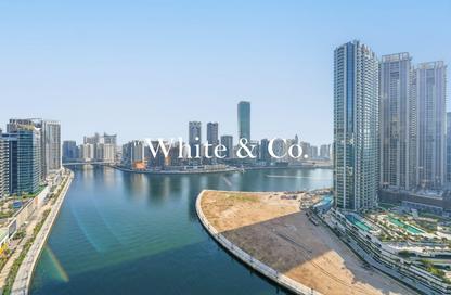 Apartment - 2 Bedrooms - 3 Bathrooms for sale in Bay's Edge - Business Bay - Dubai