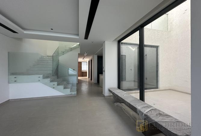 2OyvoD3JogK - الصورة الرئيسية للعقار