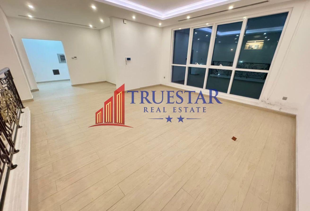 HUGE FULLY RENOVATED 5BR MAIDS DRIVER GARDEN VILLA photo 9