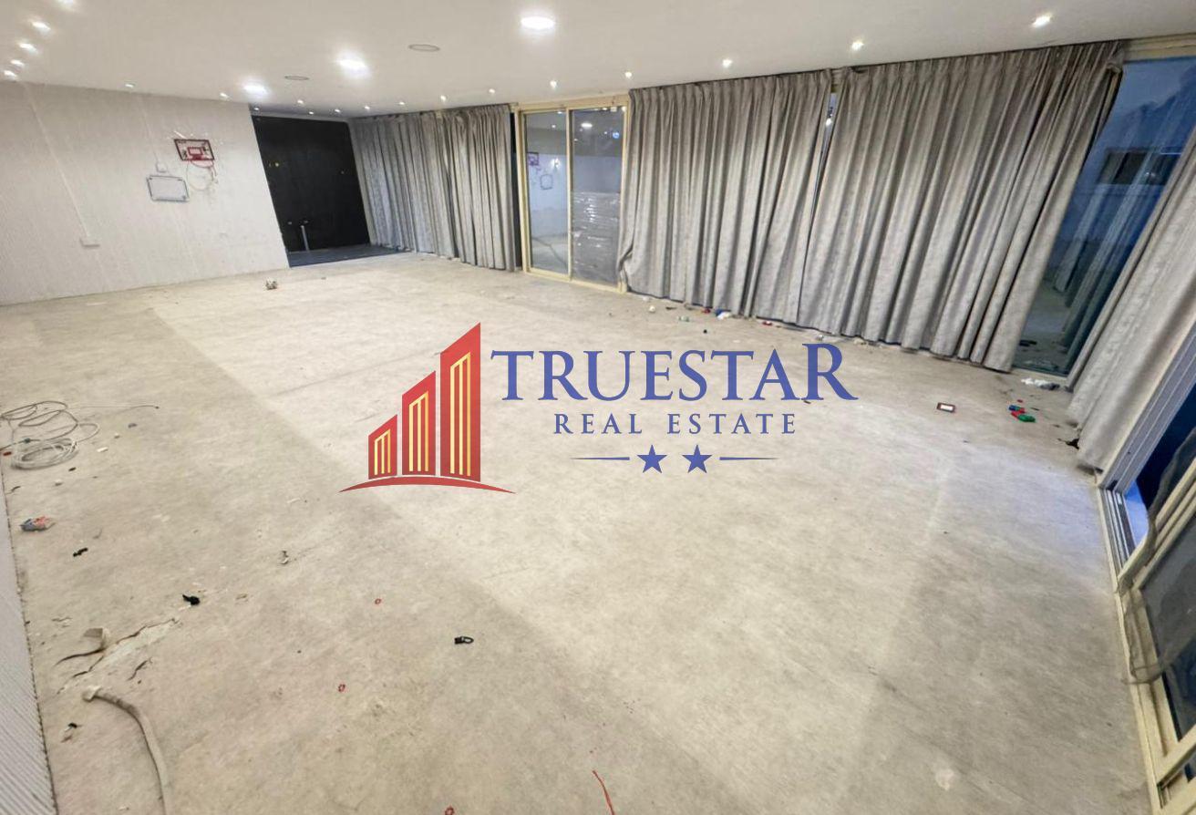 HUGE FULLY RENOVATED 5BR MAIDS DRIVER GARDEN VILLA photo 8