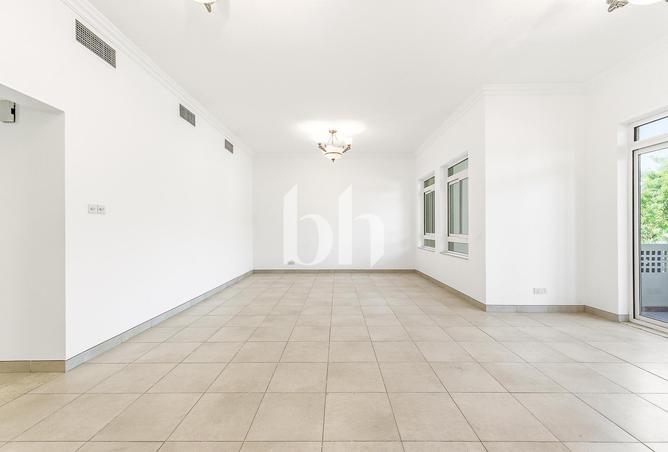 54384696 - صورة العقار 2