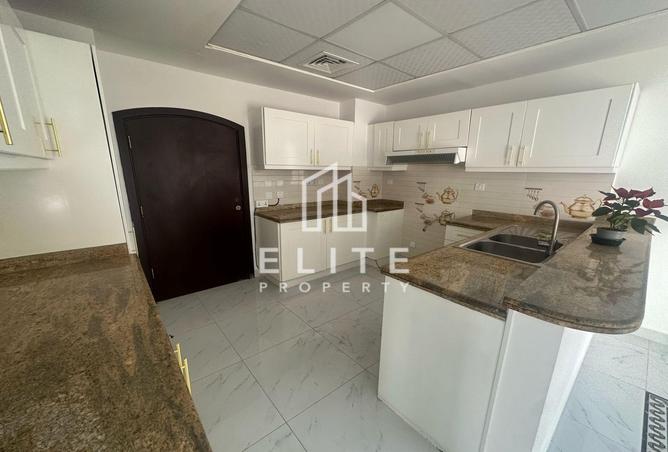 64409229 - Property Image 2