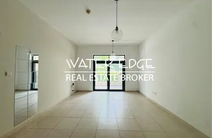 شقة - غرفة نوم - 2 حمامات للايجار في B برج ترافو - ترافو - ذا فيوز - دبي