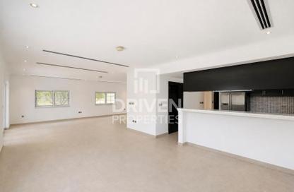 Villa - 3 Bedrooms - 4 Bathrooms for rent in Legacy Nova Villas - District 9 - Jumeirah Park - Dubai Villa - 3 Bedrooms - 4 Bathrooms for rent in Legacy Nova Villas - District 9 - Jumeirah Park - Dubai
