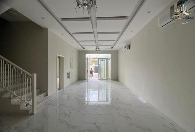 73848326 - Property Image 2