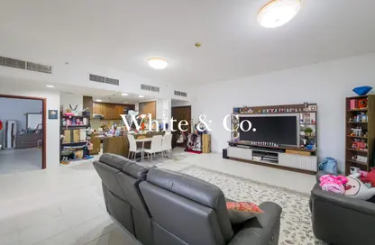 شقة - غرفة نوم - 2 حمامات للبيع في B برج - الأبراج الإدارية - الخليج التجاري - دبي