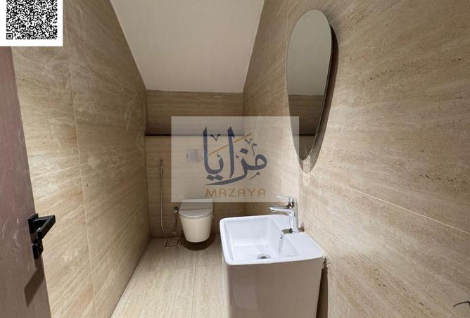 124290141 - Property Image 2