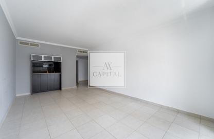 Apartment - 1 Bedroom - 2 Bathrooms for rent in Marina Quays West - Marina Quays - Dubai Marina - Dubai Apartment - 1 Bedroom - 2 Bathrooms for rent in Marina Quays West - Marina Quays - Dubai Marina - Dubai