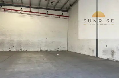 Warehouse - Studio for rent in Al Sajaa Industrial - Al Sajaa - Sharjah