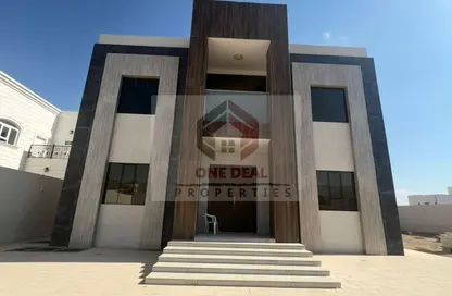 Villa - 4 Bedrooms - 5 Bathrooms for rent in Al Dhahir - Al Ain