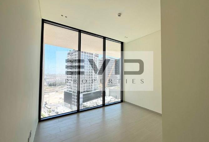 100824282 - Property Image 2