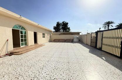 Villa - 4 Bedrooms - 5 Bathrooms for rent in Al Jazzat - Al Riqqa - Sharjah