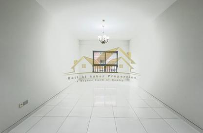 Apartment - 1 - 2 for rent in Al Mankhool - Bur Dubai - Dubai