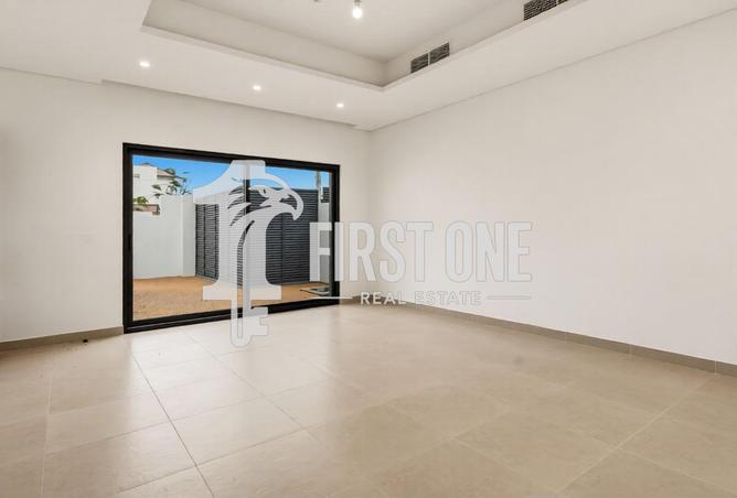 105118155 - Property Image 3