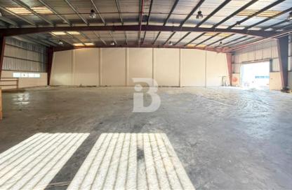Warehouse - Studio for rent in Phase 2 - Dubai Investment Park (DIP) - Dubai