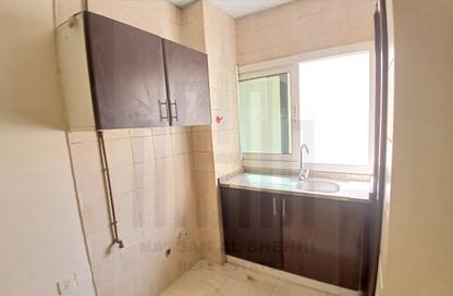 Apartment - Studio - 1 for rent in Fire Station Road - Muwaileh - Sharjah