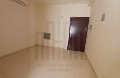 Apartment - Studio - 1 for rent in Fire Station Road - Muwaileh - Sharjah