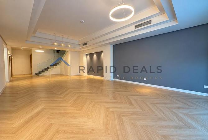 3-bed townhouse in Gardenia Townhomes · Vacant · Upgraded — photo 2
