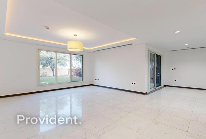 56957954 - Property Image 2