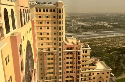 Apartment - 3 Bedrooms - 3 Bathrooms for rent in Silicon Gates 1 - Silicon Gates - Dubai Silicon Oasis - Dubai