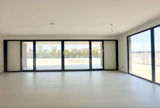 112755804 - Property Image 3