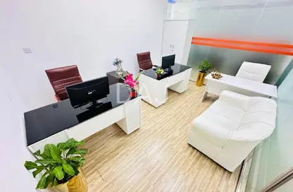 مكتب - غرفة نوم - 1 حمام للايجار في مبنى بيزنس اتريوم - عود ميثاء - بر دبي - دبي