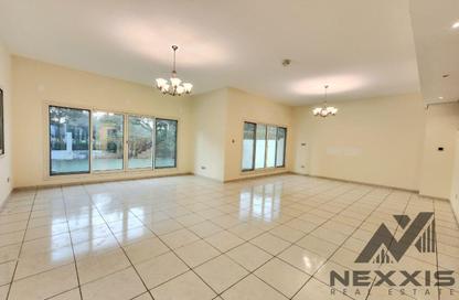 Villa - 4 - 6 for rent in Nakheel Circle Villas - Jumeirah Village Circle - Dubai