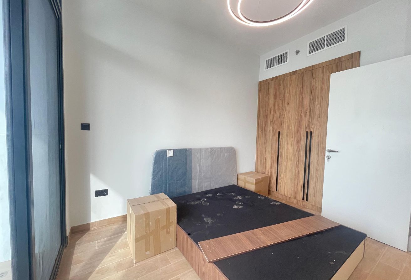 Fully Furnished | Big Balcony | Canal view