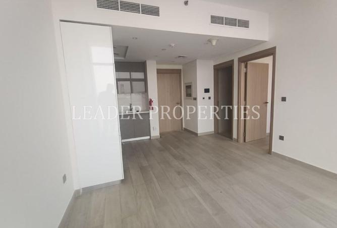 Spacious | Ready to Move | 1Bedroom photo 3