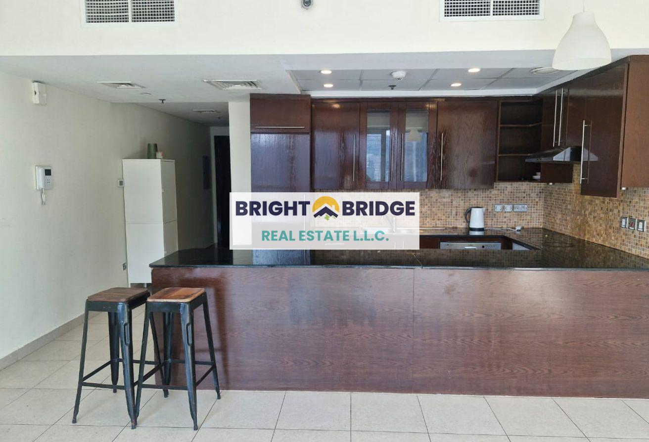 High Floor | Unfurnished | Prime Location photo 7