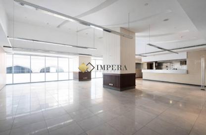 Retail - Studio - 1 Bathroom for rent in Jumeirah Beach Residence - Dubai