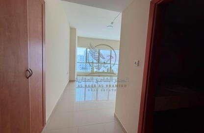 Apartment - 2 Bedrooms - 3 Bathrooms for rent in Al Khan Corniche - Al Khan - Sharjah Apartment - 2 Bedrooms - 3 Bathrooms for rent in Al Khan Corniche - Al Khan - Sharjah