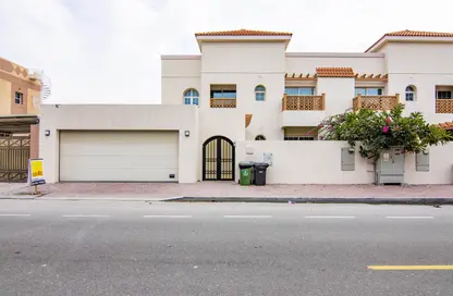 Villa - 5 Bedrooms - 6 Bathrooms for rent in Umm Suqeim 1 Villas - Umm Suqeim 1 - Umm Suqeim - Dubai Villa - 5 Bedrooms - 6 Bathrooms for rent in Umm Suqeim 1 Villas - Umm Suqeim 1 - Umm Suqeim - Dubai