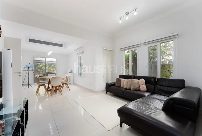 156003944 - Property Image 3